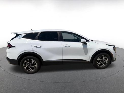 Used 2025 Kia Sportage LX FWD image 16