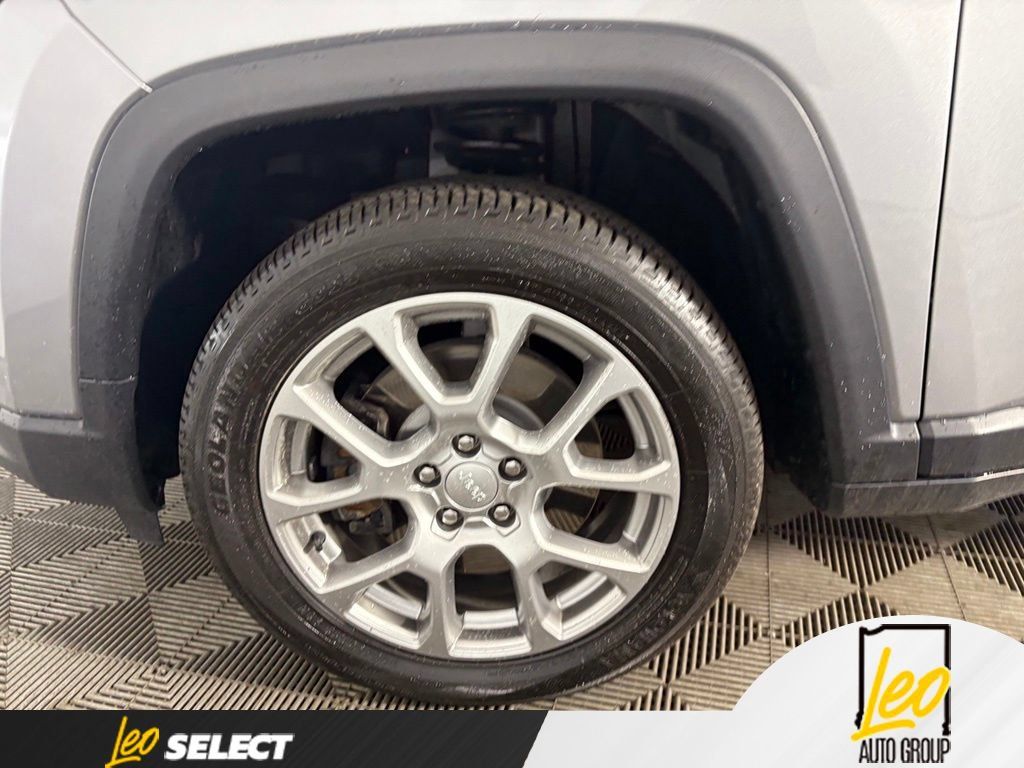 Used 2024 Jeep Compass Latitude AWD/4WD image 22