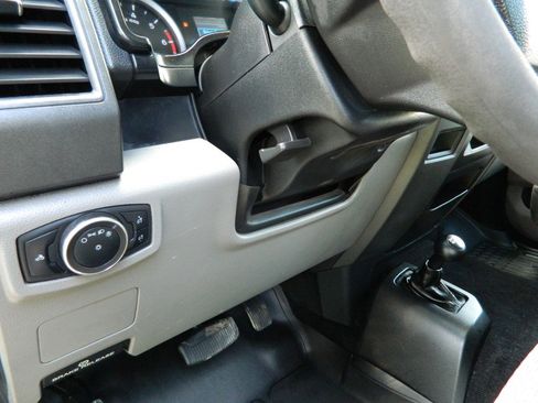 Used 2019 Ford F250 XL AWD/4WD image 17