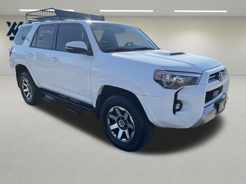 Used 2023 Toyota 4Runner TRD Off-Road Premium image 8