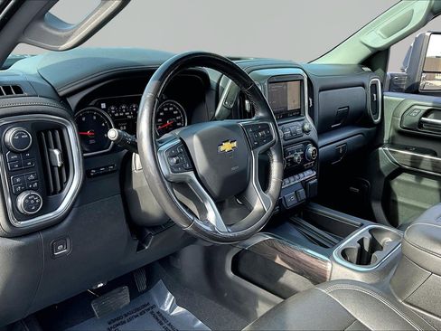 Used 2020 Chevrolet Silverado 2500 LTZ w/ LTZ Premium Package AWD/4WD image 18