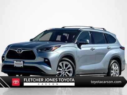 Used 2023 Toyota Highlander Limited