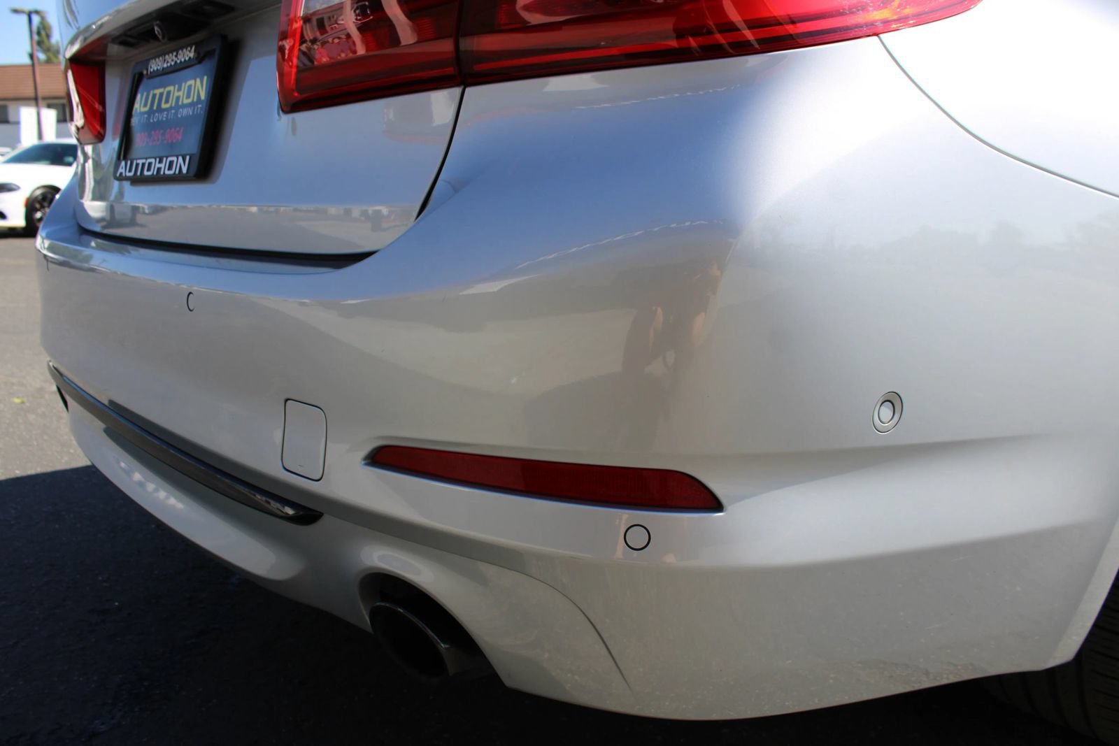 Used 2019 BMW 530e w/ Premium Package RWD image 41
