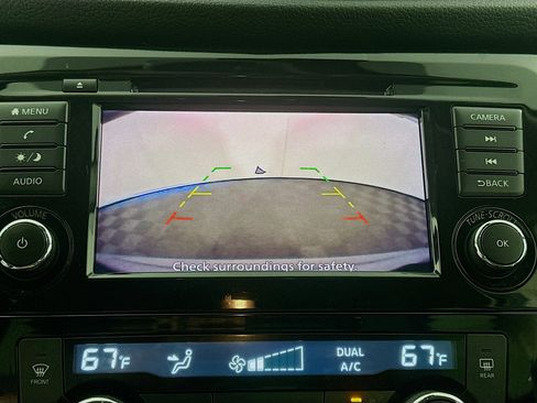 Used 2020 Nissan Rogue SV FWD image 21