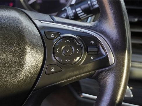 Used 2021 Buick Enclave Essence w/ Sport Touring Edition image 30