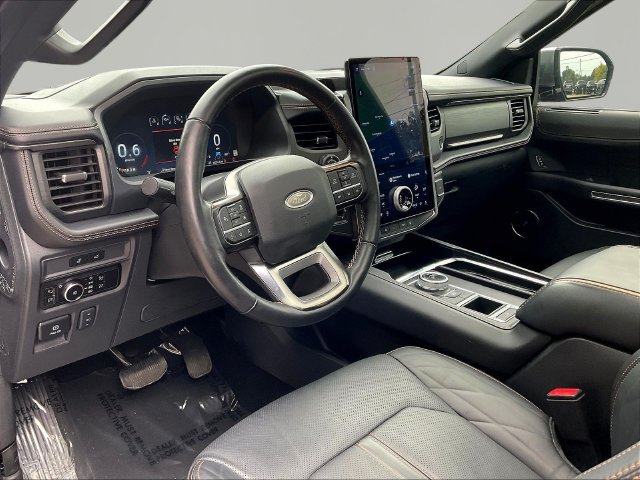 Used 2024 Ford Expedition Max Platinum RWD image 18