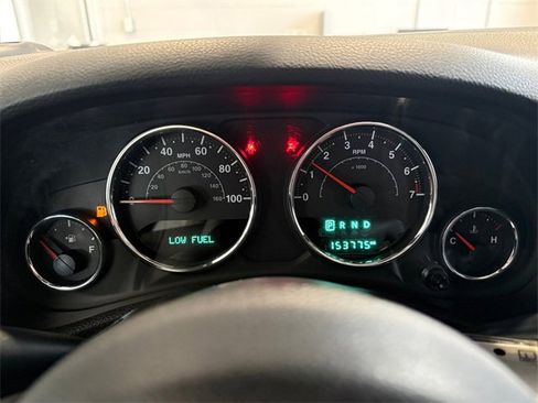 Used 2016 Jeep Wrangler Unlimited Sahara w/ Dual Top Group image 20