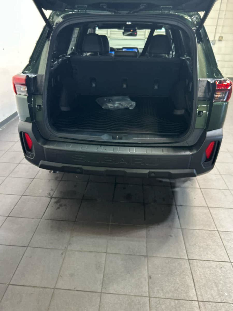 New 2026 Subaru Outback Limited AWD/4WD image 11