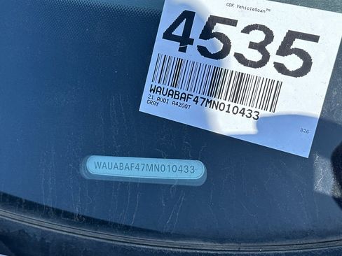 Used 2021 Audi A4 2.0T Premium w/ Convenience Package image 3