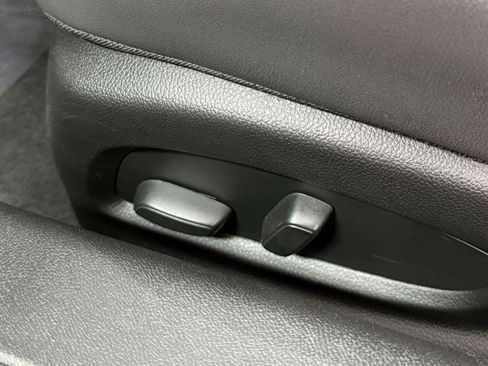 Used 2022 Chevrolet Camaro ZL1 RWD image 47