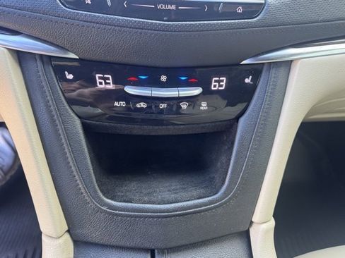 Used 2017 Cadillac XT5 Luxury w/ Driver Awareness Package image 26