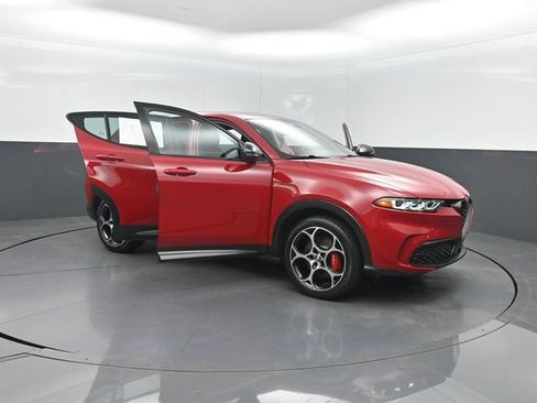Used 2024 Alfa Romeo Tonale Veloce AWD/4WD image 37