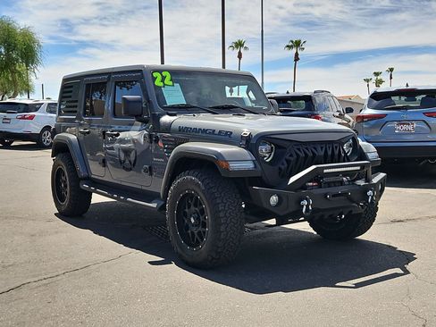 Used 2022 Jeep Wrangler Unlimited Sahara w/ LED Lighting Group AWD/4WD image 3