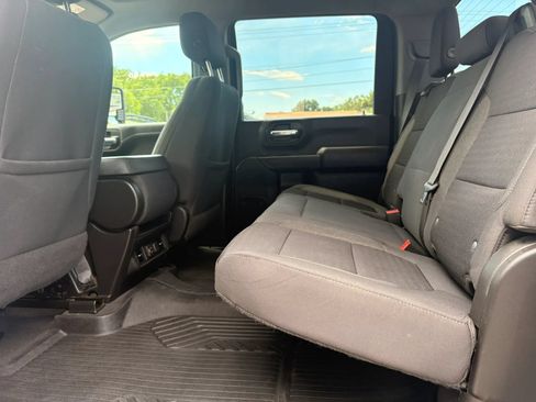 Used 2023 Chevrolet Silverado 2500 LT w/ Convenience Package AWD/4WD image 12
