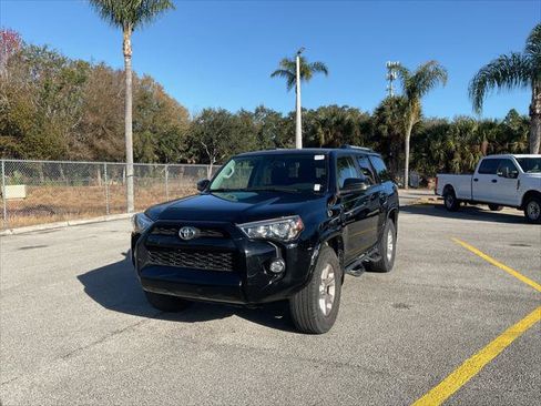 Used 2019 Toyota 4Runner SR5 Premium image 3