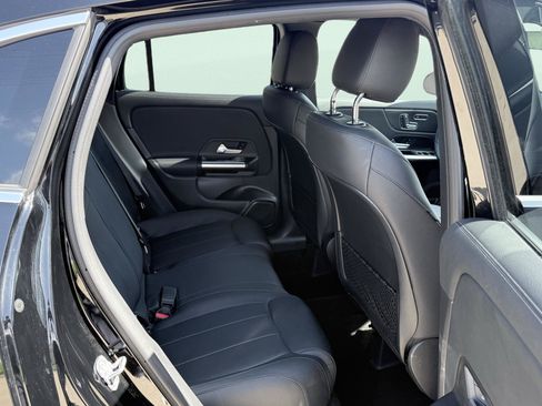 Used 2026 Mercedes-Benz GLA 250 4MATIC image 38