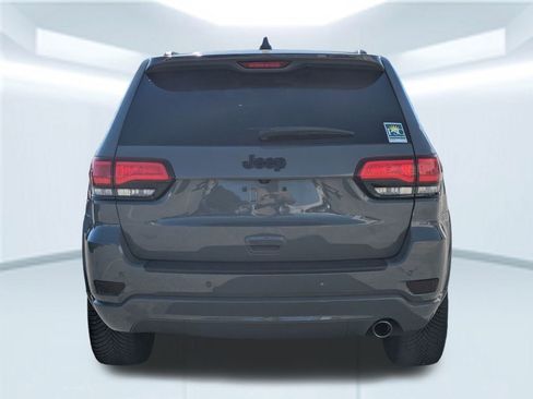 Used 2019 Jeep Grand Cherokee Altitude image 5