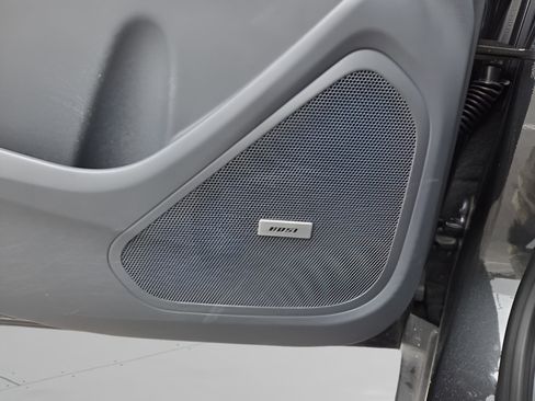 Used 2019 Chevrolet Bolt Premier w/ Infotainment Package image 26