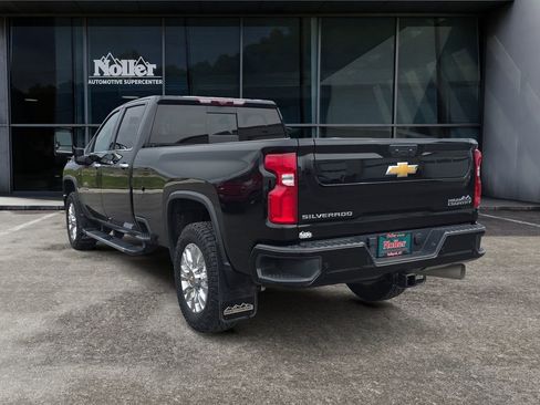 Used 2022 Chevrolet Silverado 3500 High Country w/ Z71 Off-Road Package AWD/4WD image 8