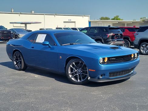 Used 2023 Dodge Challenger R/T Scat Pack w/ Plus Package RWD image 29
