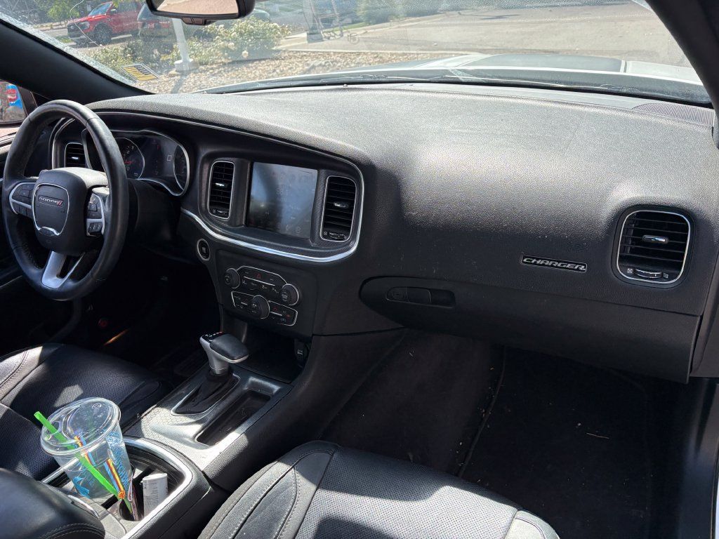 Used 2015 Dodge Charger SXT w/ AWD Premium Group image 29