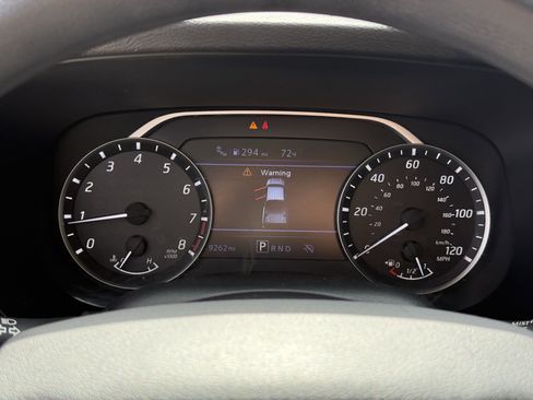 Used 2024 Nissan Frontier SV w/ Technology Package image 19