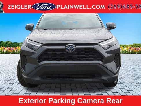 Used 2023 Toyota RAV4 LE AWD/4WD image 8