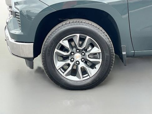Used 2026 Chevrolet Silverado 1500 LT AWD/4WD image 31