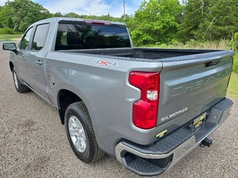 Used 2023 Chevrolet Silverado 1500 LT w/ Protection Package AWD/4WD image 3