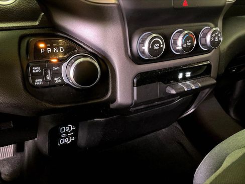 Used 2022 RAM 1500 Big Horn AWD/4WD image 16