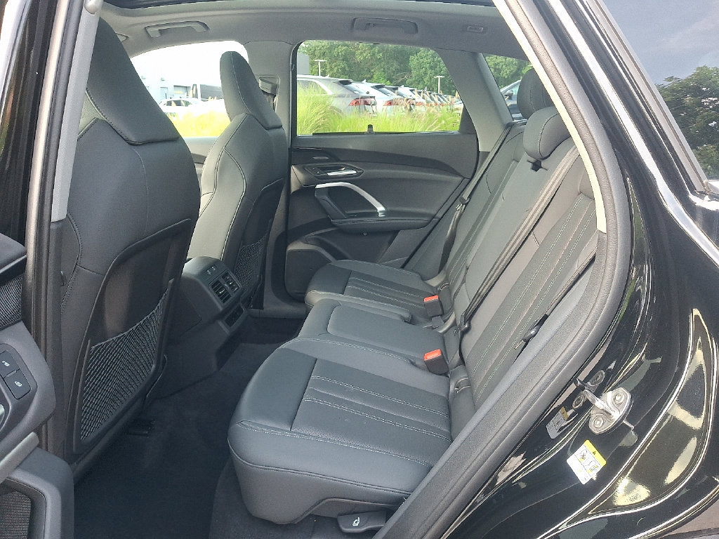 Certified 2025 Audi Q5 Premium AWD/4WD image 10