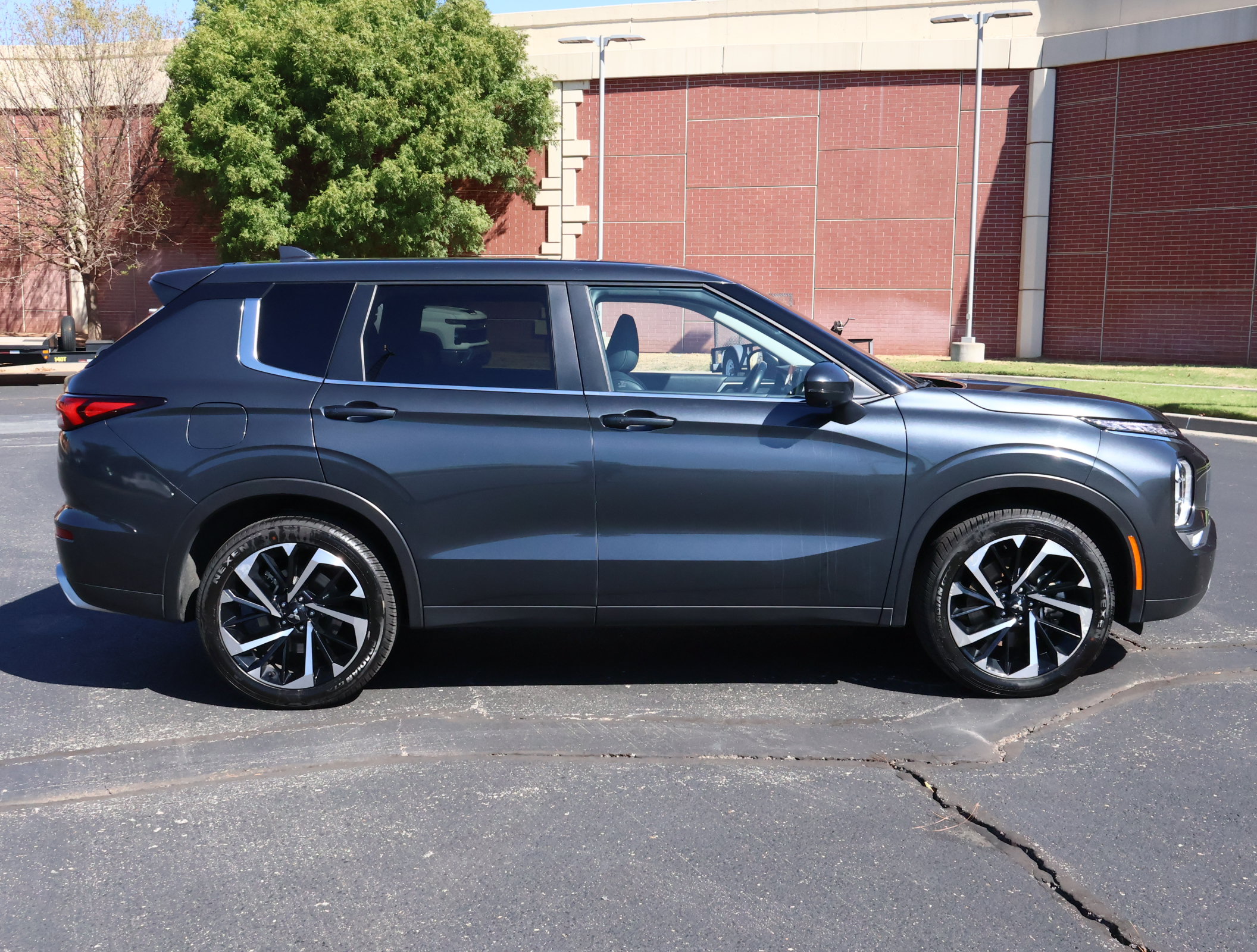 Used 2024 Mitsubishi Outlander SE FWD image 33