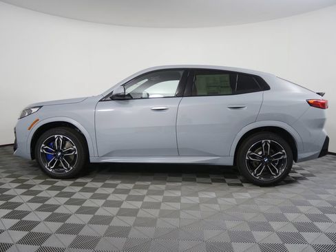 New 2026 BMW X2 xDrive28i w/ Technology Package AWD/4WD image 6