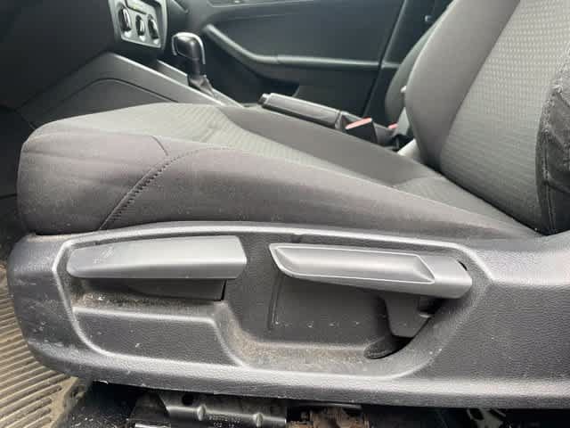 Used 2015 Volkswagen Jetta S FWD image 24