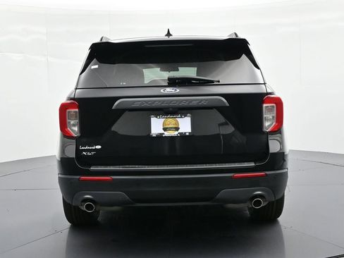 Used 2022 Ford Explorer XLT w/ Equipment Group 202A RWD image 7