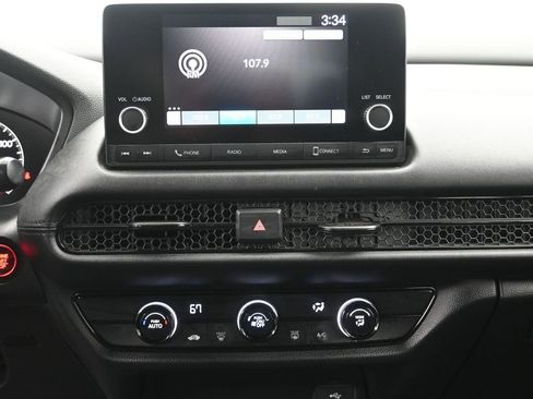 Used 2023 Honda HR-V LX image 16