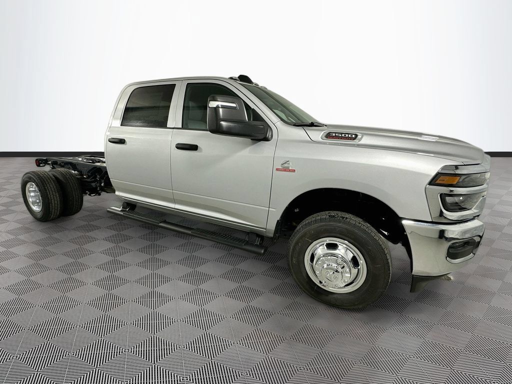 New 2026 RAM 3500 Tradesman w/ Chrome Appearance Group A AWD/4WD image 3