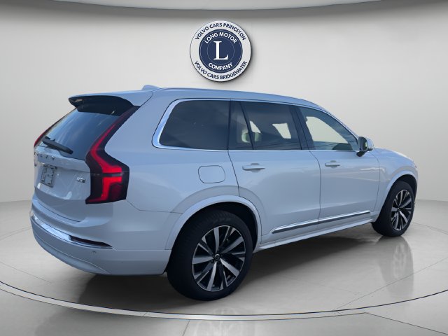 Certified 2025 Volvo XC90 B5 Core AWD/4WD image 5