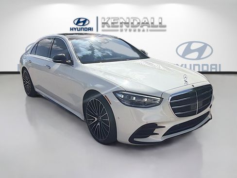 Used 2022 Mercedes-Benz S 580 4MATIC Sedan w/ AMG Line Package image 1