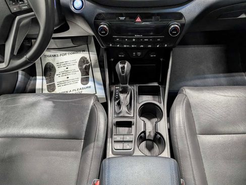 Used 2017 Hyundai Tucson Limited w/ Limited Ultimate Package 03 image 20