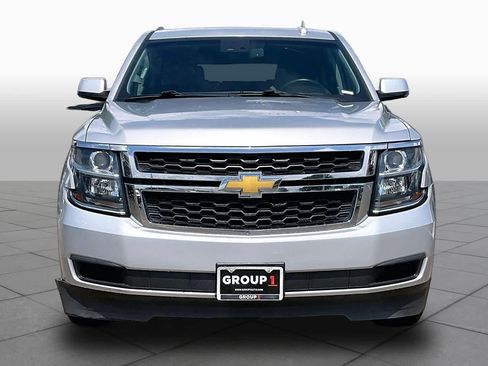 Used 2015 Chevrolet Suburban LT RWD image 4