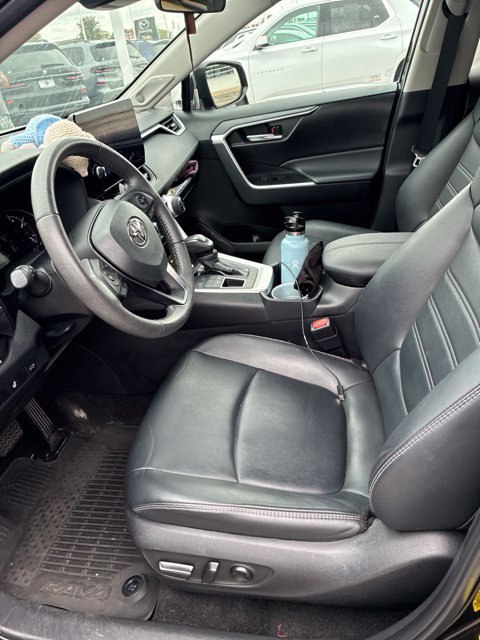Used 2023 Toyota RAV4 XLE Premium AWD/4WD image 9