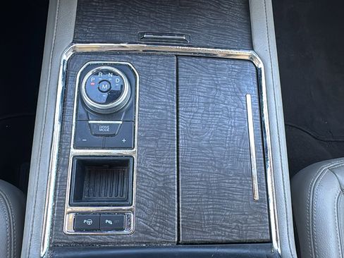 Used 2020 Ford Expedition Limited w/ Special Edition Package image 22