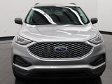 Certified 2023 Ford Edge SE image 3