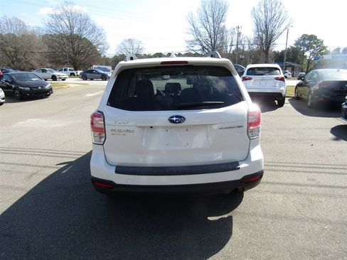 Used 2017 Subaru Forester 2.5i Premium w/ Popular Package #2A image 7