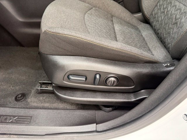Used 2024 Chevrolet Equinox LT FWD image 13