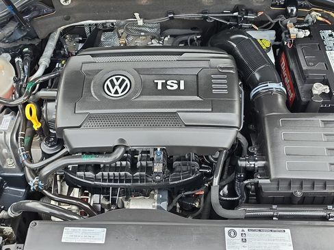 Used 2020 Volkswagen Golf 4-Door FWD image 21