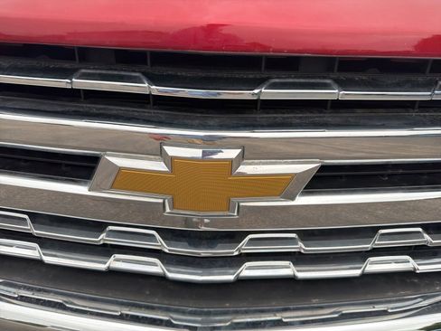Used 2022 Chevrolet Silverado 1500 LTZ w/ LTZ Convenience Package II AWD/4WD image 31