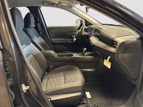 New 2026 Nissan Kicks SV w/ Charging Package FWD image 15