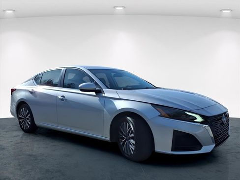 Used 2023 Nissan Altima 2.5 SV image 20